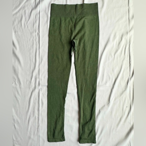 Dark Green Stretchy Highwaisted Workout Leggings - Picture 2 of 2